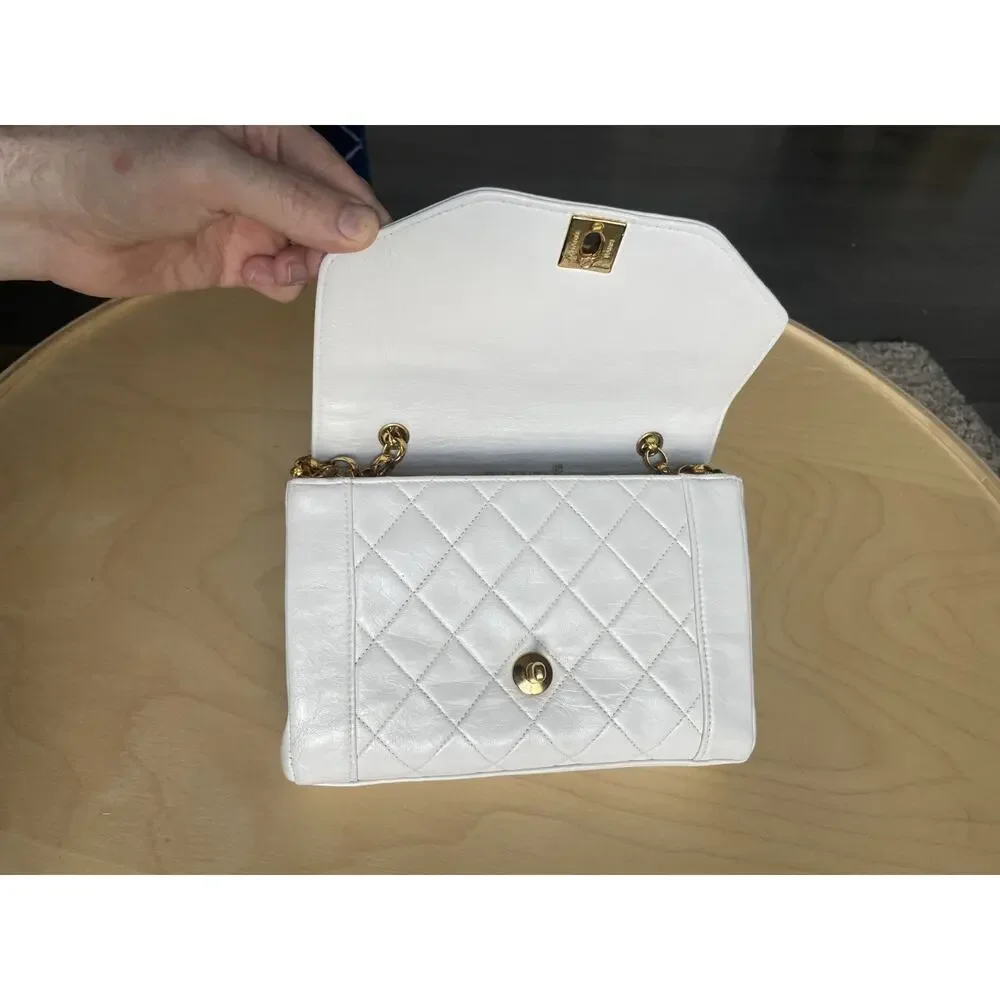 Chanel Diana Small White Leather Flap Bag w/ Gold Shoulder Chain CC Vintage